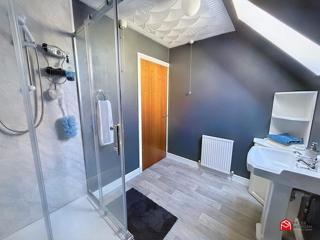 Family Shower Room