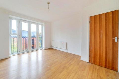 2 bedroom apartment for sale, Boundary Close, Kingston upon Thames, KT1