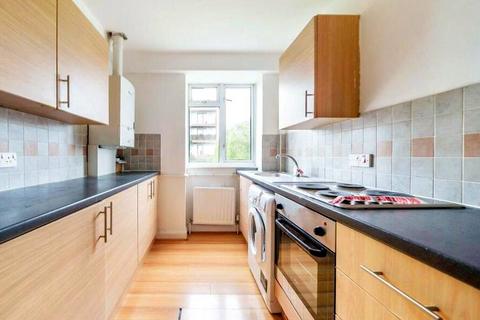 2 bedroom apartment for sale, Boundary Close, Kingston upon Thames, KT1