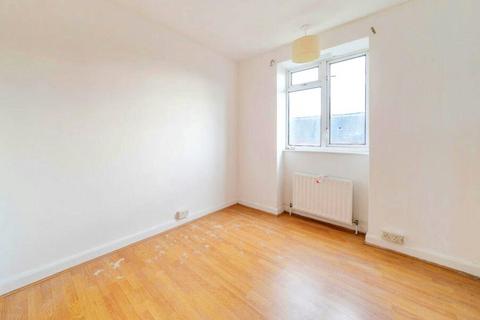 5 Boundary Close, Kingston Upon Thames, KT1 3PE