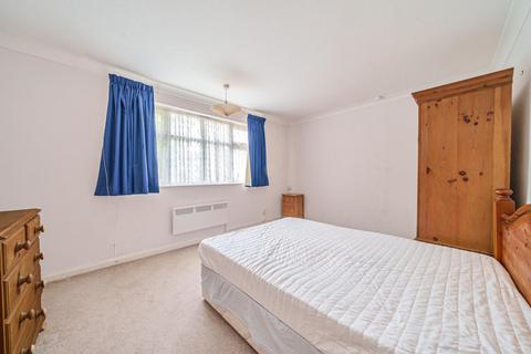 125 The Grove, West Wickham, BR4 9LA