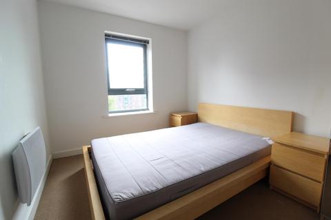 2 bedroom flat to rent, Bouverie Court, Leeds, West Yorkshire, LS9