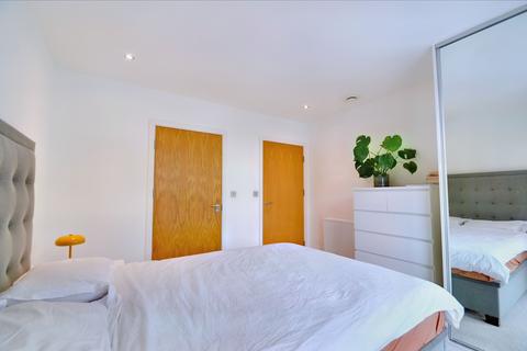 1 bedroom apartment for sale - at Friesian House, 160 Buckhurst Street, London E2