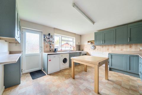 3 bedroom detached house for sale, Upper Grove Road, Alton, Hampshire, GU34