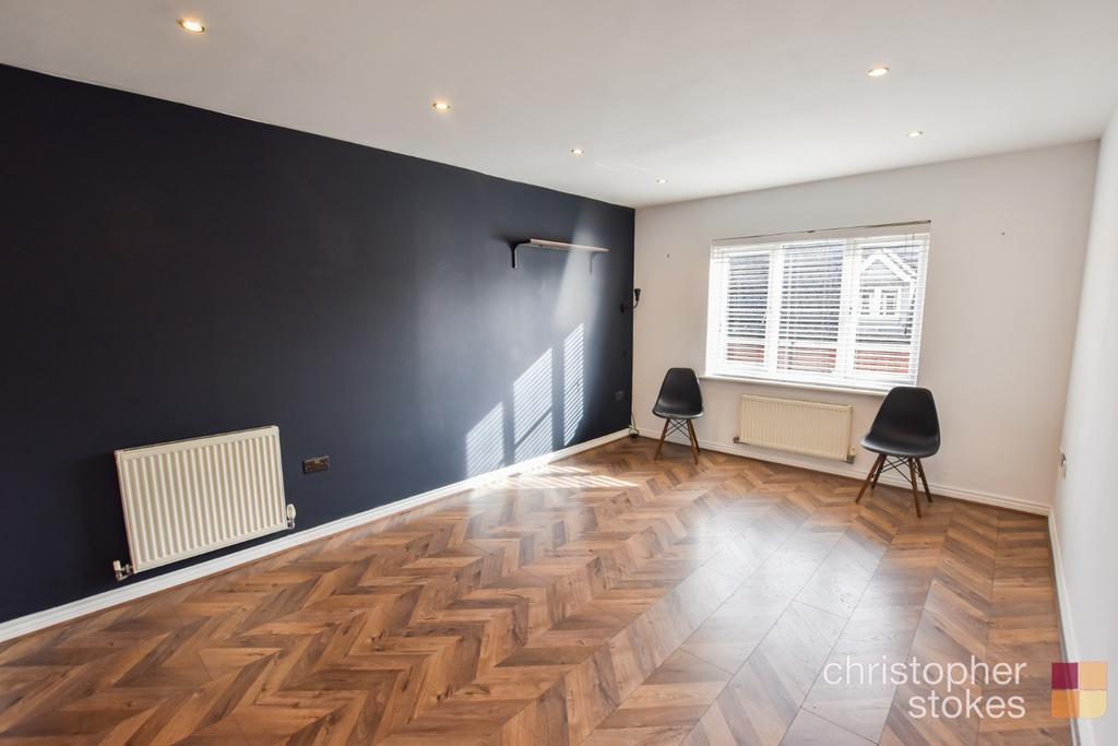 Akers Court, High Street, Waltham... 2 bed apartment to rent £1,600