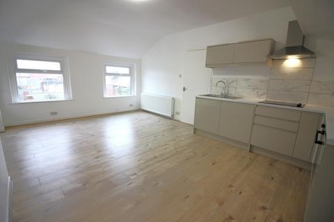 2 bedroom flat to rent, Wesley Street, Southport, PR8