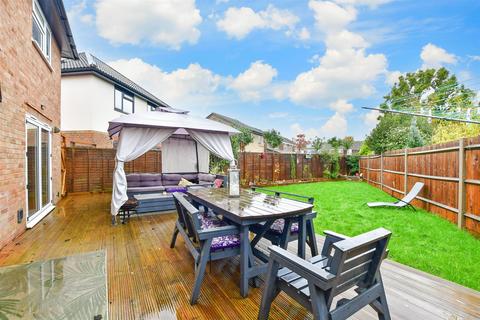 36 Benhams Drive, Horley, RH6 8QU