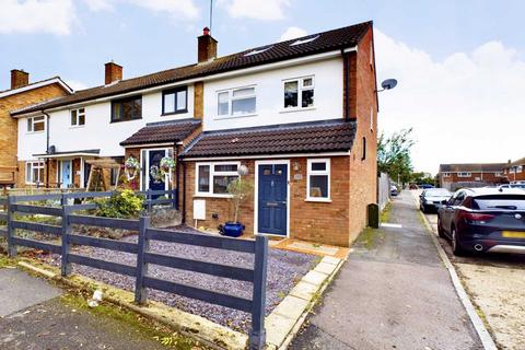 123 Cherry Orchard, Hemel Hempstead, HP1 3NN