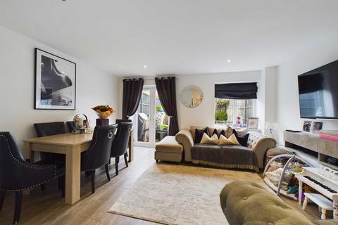 123 Cherry Orchard, Hemel Hempstead, HP1 3NN