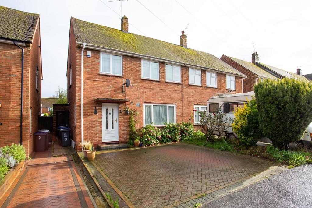 Cambridge Road, Canterbury, CT1 3 bed semidetached house for sale £