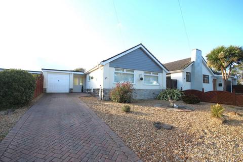 35 Fairview Drive, Broadstone, BH18 9AR
