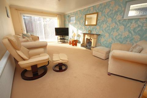 35 Fairview Drive, Broadstone, BH18 9AR