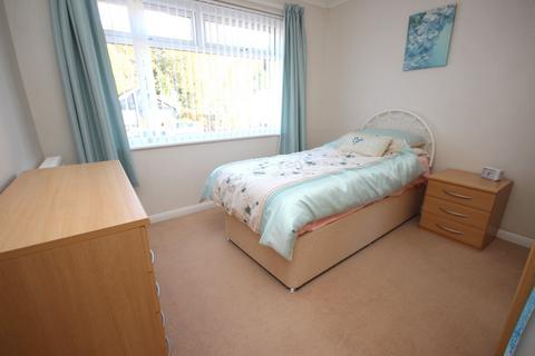 35 Fairview Drive, Broadstone, BH18 9AR