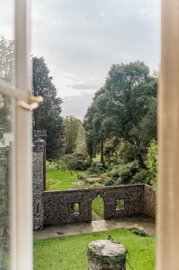 A page   17 Clyne Castle - Web-19.jpg