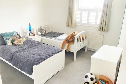 14 Princes Road, Kingston Upon Thames, KT2 6AZ