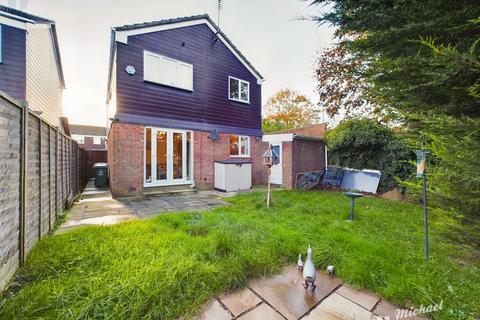 4 bedroom detached house for sale, Galsworthy Place, Aylesbury, HP19 8LH