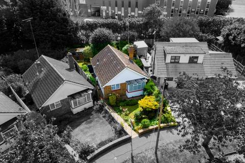 2 bedroom detached bungalow for sale - Southernhay, Eastwood