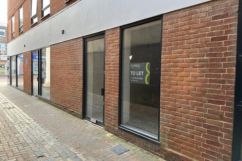 Retail property (high street) to rent, Burgess Hill RH15