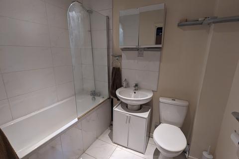 1 bedroom in a house share to rent, St Andrews Street, Kettering, NN16