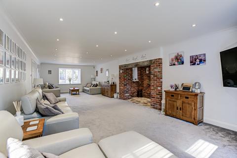 5 bedroom detached house for sale, Ferry Road, Fingringhoe, Colchester, Essex, CO5