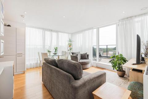 1 bedroom penthouse for sale, High Road, North Finchley