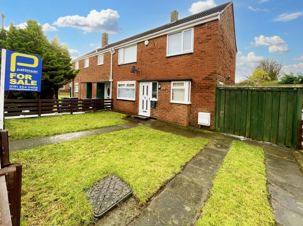 Copley Avenue, Whiteleas, South Shields, Tyne and Wear, NE34 8HQ 3 bed