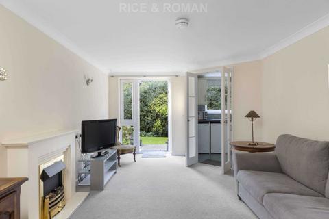 2 bedroom retirement property for sale, Manor Road North, Esher KT10