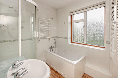 29 Mount View, Rickmansworth, WD3 7BB