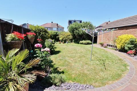 7 Esk Way, Romford, RM1 4YH