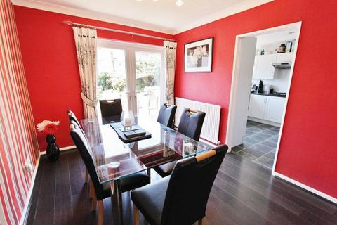7 Esk Way, Romford, RM1 4YH