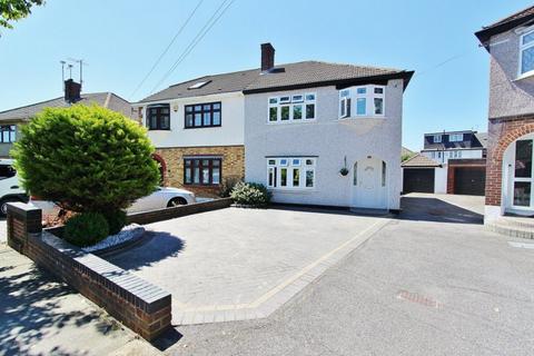 7 Esk Way, Romford, RM1 4YH
