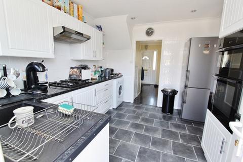 7 Esk Way, Romford, RM1 4YH