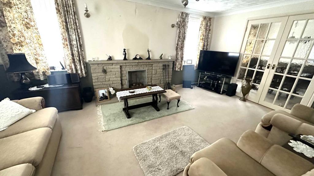 Breck Farm Lane, Taverham 3 bed chalet for sale £415,000