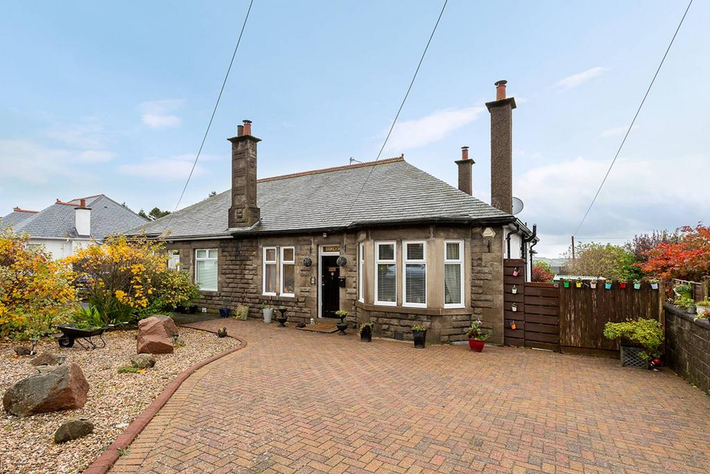1 Nesbitt Street, Dundee, DD4 7HN 3 bed semidetached bungalow for sale