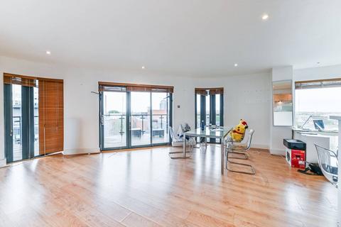 2 bedroom flat for sale, Point Central, East Croydon, Croydon, CR0