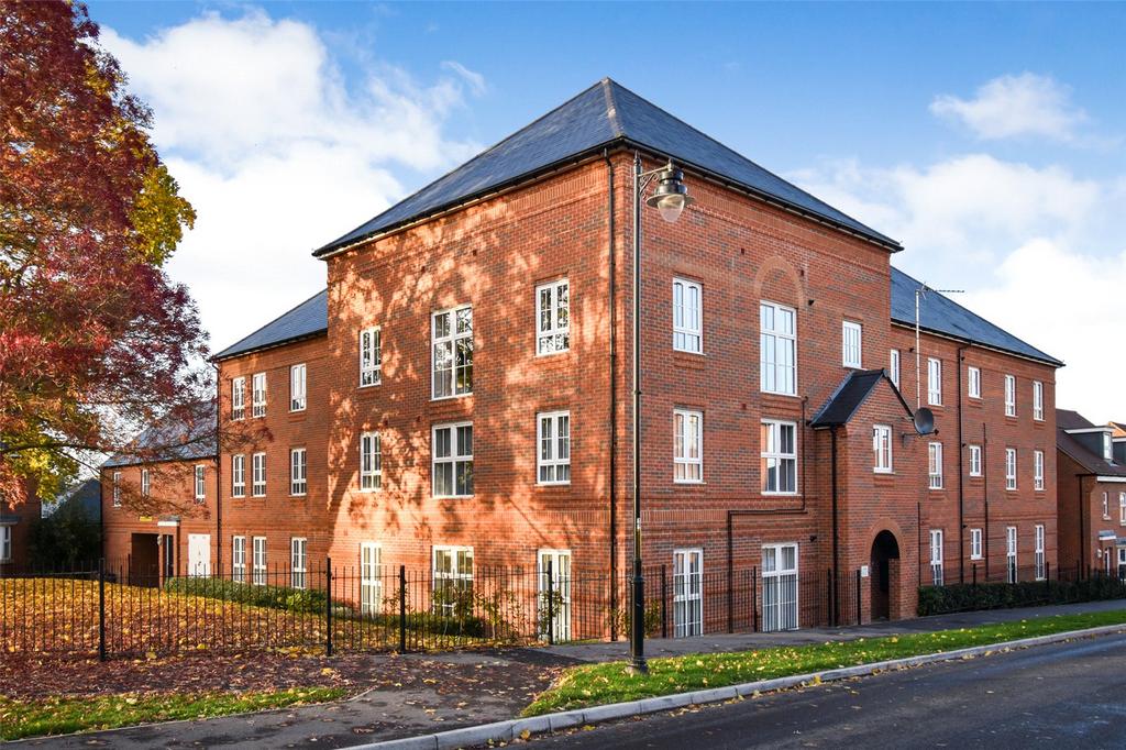 Wellesley, Aldershot GU11 2 bed apartment £260,000