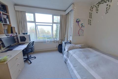 6 bedroom property to rent, 38 Hartley Avenue, Woodhouse, Leeds LS6