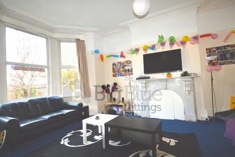 9 bedroom terraced house to rent, 64 Cardigan Road, Headingley, Leeds LS6