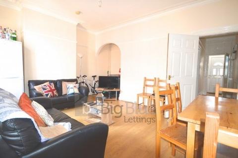5 bedroom terraced house to rent, 1 Hanover Square, Hyde Park, Leeds LS3