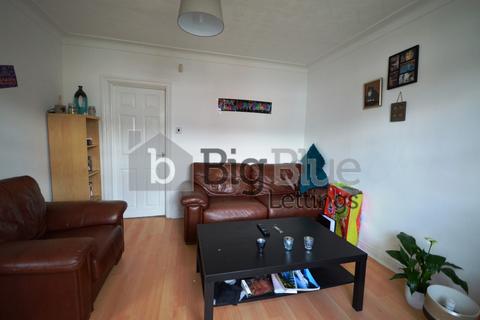 2 bedroom townhouse to rent, 23 Park View Avenue, Burley, Leeds LS4