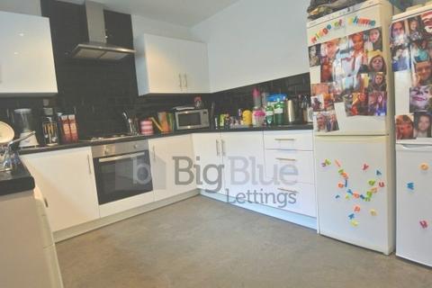 6 bedroom terraced house to rent, 105 Victoria Road, Hyde Park, Leeds LS6