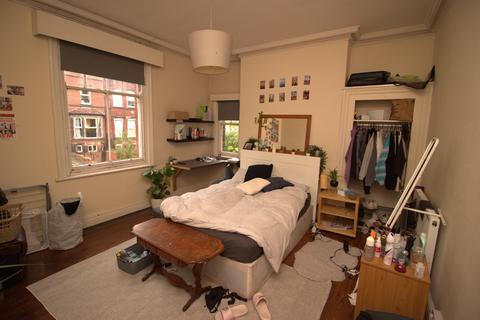 undefined, Regent Park Avenue, Leeds LS6