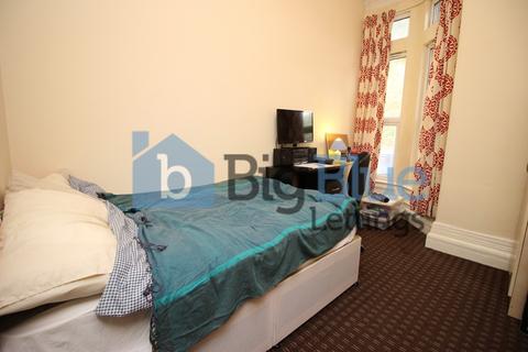7 bedroom detached house to rent, 69 Victoria Road, Hyde Park, Leeds LS6