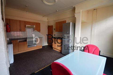 7 bedroom terraced house to rent, 21 Richmond Avenue, Hyde Park, Leeds LS6
