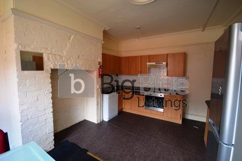 undefined, 21 Richmond Avenue, Hyde Park, Leeds LS6