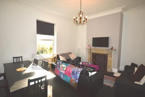8 bedroom terraced house to rent, 20 Hyde Park Terrace, Hyde Park, Leeds LS6