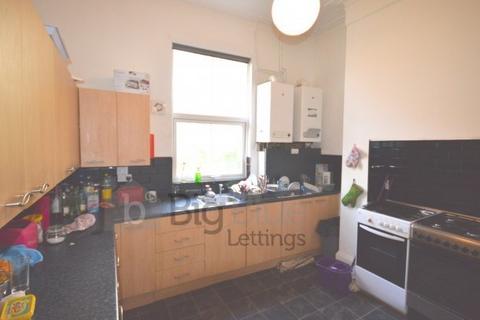 8 bedroom terraced house to rent, 20 Hyde Park Terrace, Hyde Park, Leeds LS6