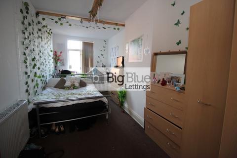 5 bedroom flat to rent, Hyde Terrace, Leeds LS2