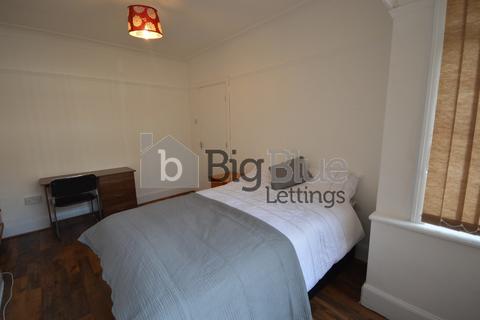 4 bedroom property to rent, 20 Mayville Road, Hyde Park, Leeds LS6