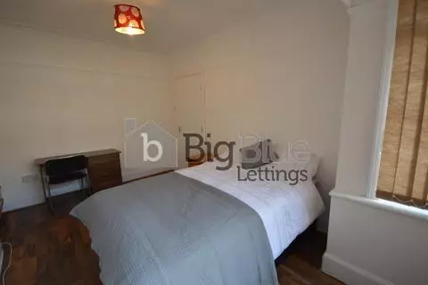 4 bedroom property to rent – pohled 4